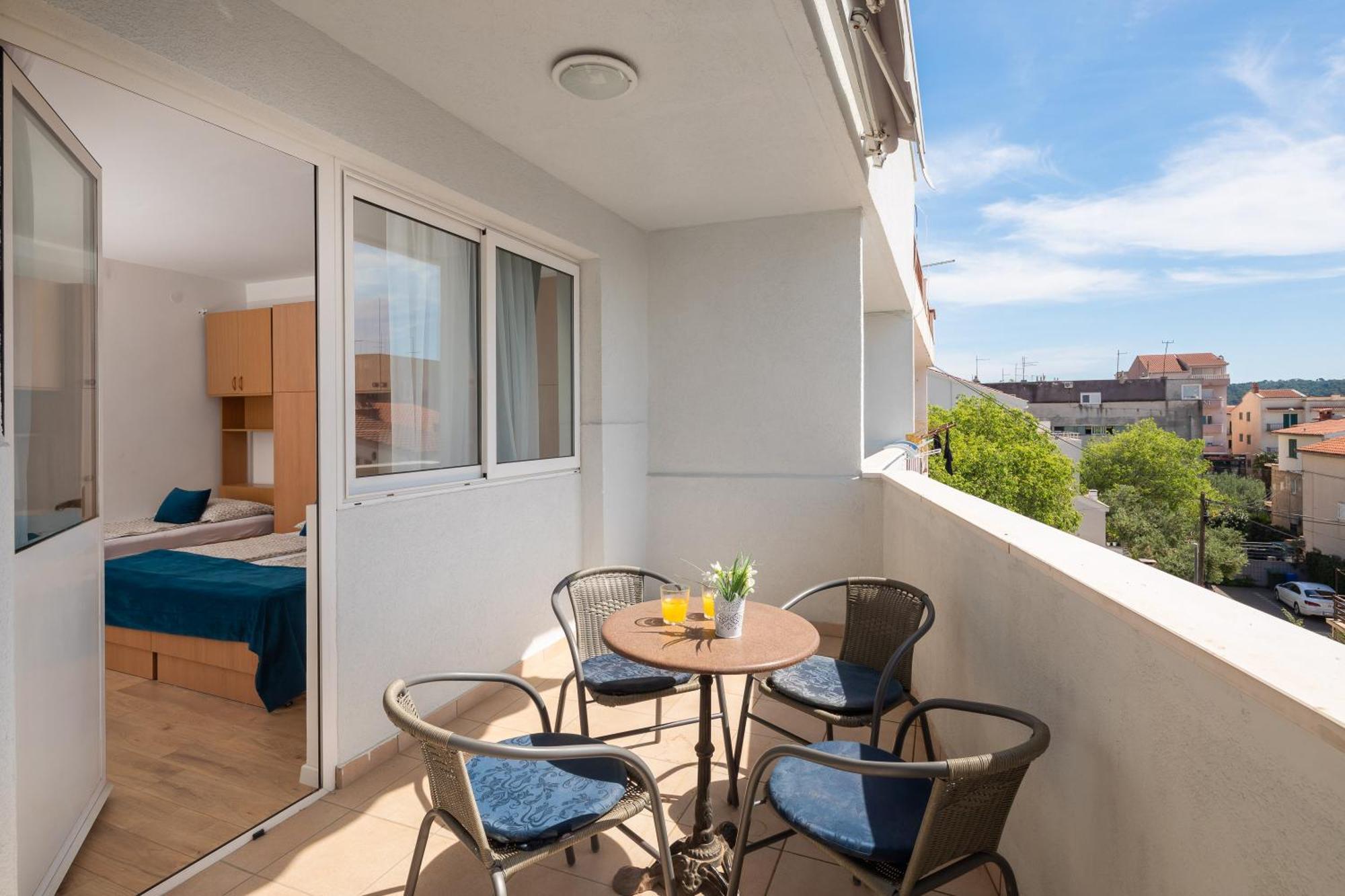 Magnolia Center Apartments Makarska Ngoại thất bức ảnh