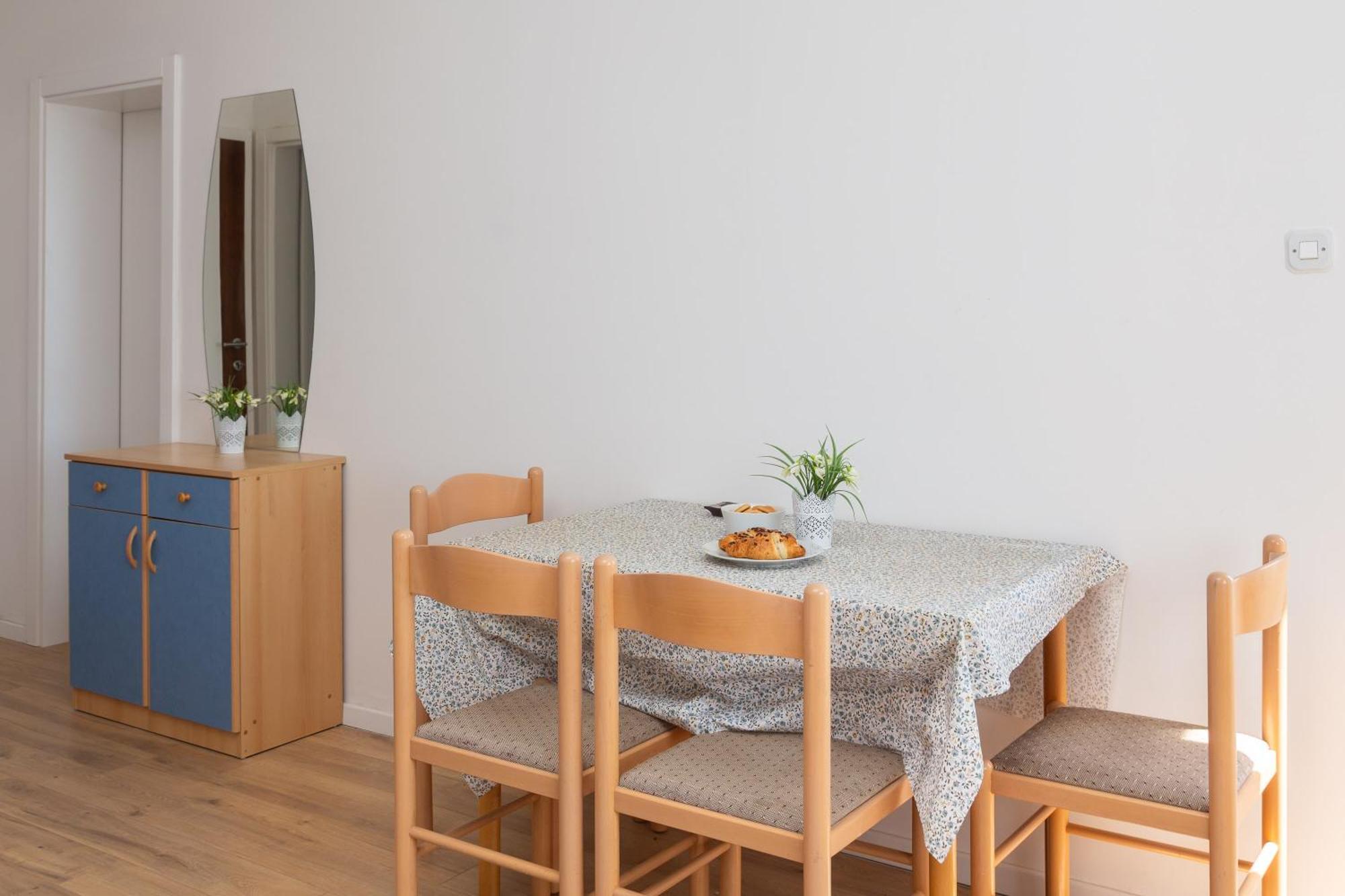 Magnolia Center Apartments Makarska Phòng bức ảnh